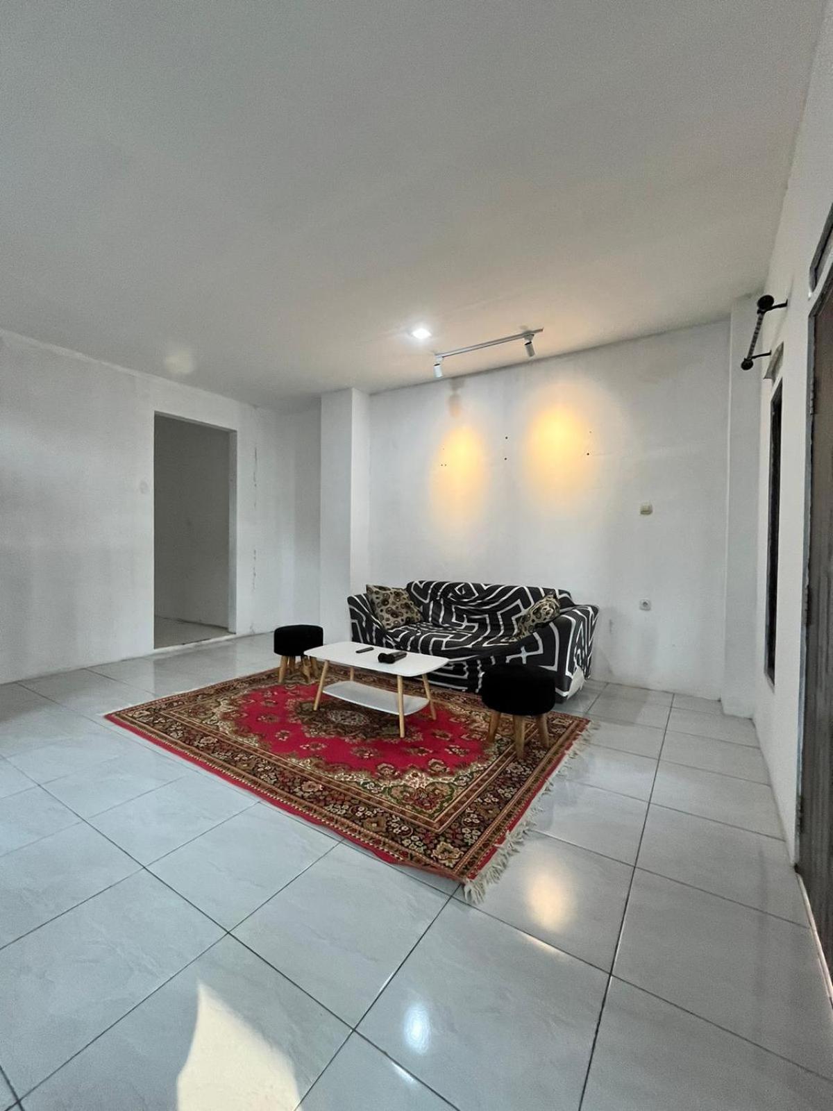 Villa Cassandra Cigombong Exterior foto